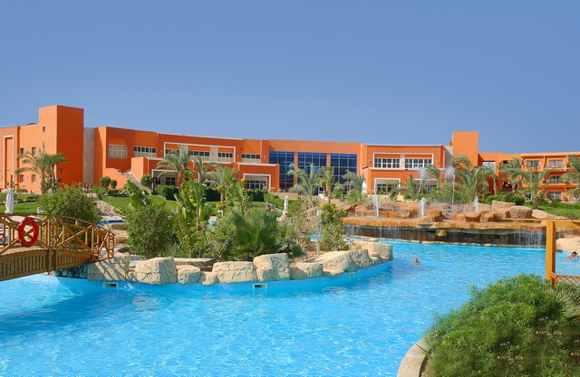 Amwaj Oyoun
